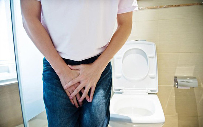 Đi tiểu thoải mái. Với những người có tử cung không khỏe, họ có thể gặp một số khó khăn trong quá trình tiểu tiện như đau hoặc khó tiểu.