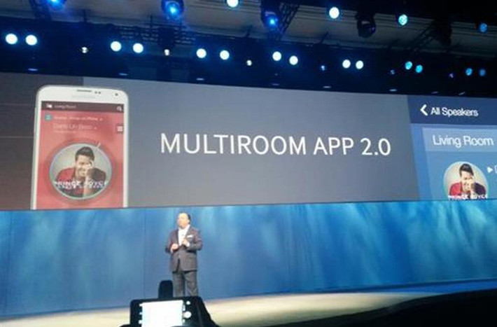 Samsung cho biết 2 dòng loa mới này sẽ tương thích hoàn toàn với hệ thống Shape Multiroom ra lò hồi năm trước và hệ thống này vẫn còn được sản xuất trong năm 2015