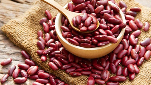 Đậu thận đỏ. Đậu thận đỏ rất giàu protein thực vật, chất xơ, các vitamin và khoáng chất thiết yếu. Điều đáng bàn, chúng cũng rất giàu phytohaemagglutinin, một loại lectin độc hại.