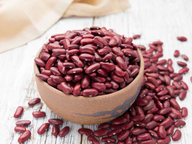Phytohaemagglutinin có thể làm hỏng thành ruột và có thể ngăn nó hấp thụ chất dinh dưỡng đúng cách. Các triệu chứng ngộ độc có thể bao gồm tiêu chảy, đau bụng, nôn mửa và nhức đầu.