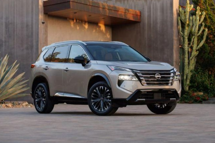 Theo nhiều đồn đoán, phiên Nissan X-Trail bản PHEV này cũng sẽ được giới thiệu cùng thời điểm ra mắt X-Trail bản nâng cấp giữa vòng đời.