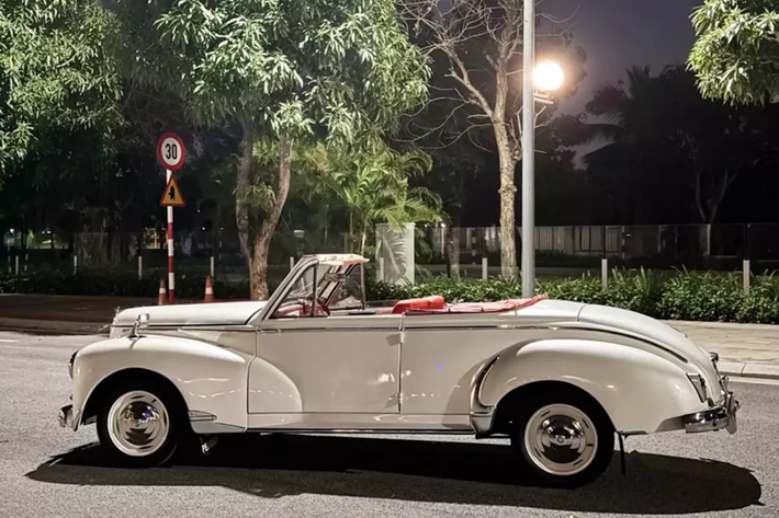 Chiếc Peugeot 203 cuối cùng được xuất xưởng khỏi dây chuyền sản xuất tại nhà máy Peugeot Sochaux vào thứ năm, ngày 25/2/1960. Một tháng sau khi sản xuất chiếc 203 cuối cùng, Peugeot đã tung ra chiếc 403-sept, một phiên bản của mẫu 403 mới hơn với động cơ 7CV nhỏ hơn từ mẫu 203.