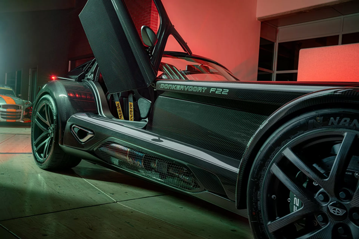 Donkervoort cho biết chiếc xe chỉ cần 2,5 giây để đạt tốc độ 100 km/h và có thể tiếp tục đạt tốc độ tối đa 290 km/h.