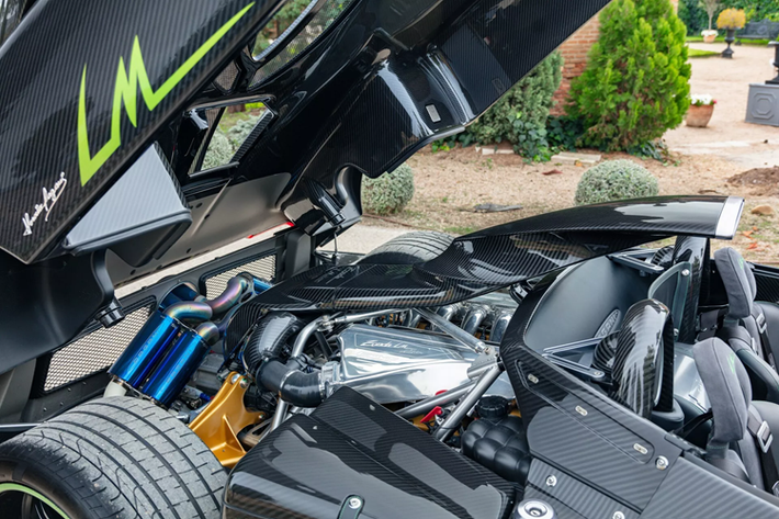 Kết quả đã tạo ra một trong những chiếc Zonda có vẻ ngoài ấn tượng bậc nhất hiện có. Giá trị của những chiếc Pagani Zonda đã qua sử dụng đã tăng vọt trong những năm gần đây và không có dấu hiệu hạ nhiệt.