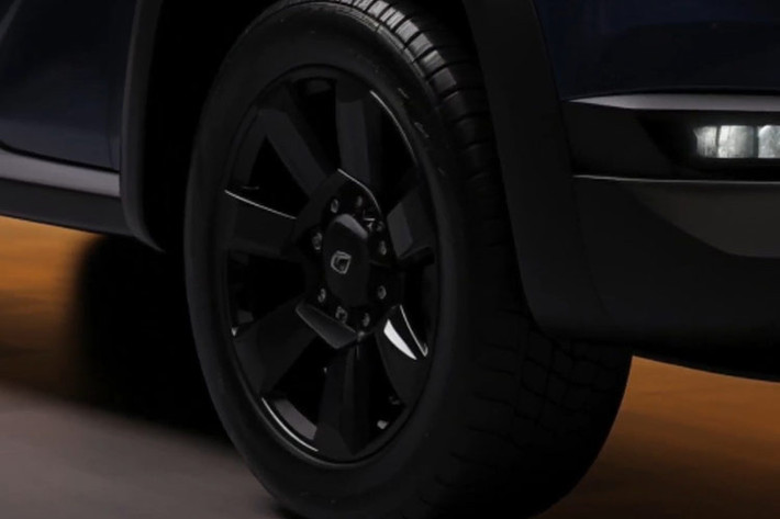 Hiện chưa có nhiều thông tin liên quan đến mẫu xe bản tai này. Hãng Mazda chỉ khẳng định BT-50 mới sẽ được cải tiến toàn diện từ ngoài vào trong. Ngoài ra, xe còn được bổ sung giao diện giao tiếp giữa người và xe Human Machine Interface (HMI), trang bị an toàn cũng như tính năng tiện nghi nâng cấp.