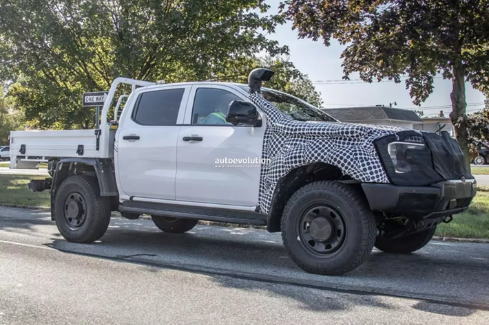 Chiếc xe bán tải Ford Ranger Super Duty mạnh mẽ nhất từ trước đến nay dự kiến ra mắt vào năm 2026 với sức kéo, tổng khối lượng xe vượt xa nhiều phiên bản trước đó.