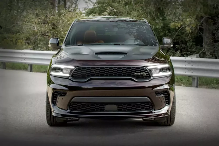 Dodge luôn tạo ra những mẫu xe công suất khủng, thời gian tăng tốc 0-100 km/h không thua kém gì các siêu xe, và Dodge Durango SRT Hellcat 2024 mới là 1 trong những cổ máy khủng đó, dù nó là 1 chiếc xe SUV có đến 6/7 chỗ ngồi, trở thành xe SUV thương mại mạnh nhất thế giới.