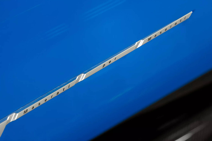 Chiếc xe đặc biệt này là sản phẩm 100% được sản xuất tại Modena, một cách thể hiện lý tưởng về mọi thứ đã làm nên sự vĩ đại và nổi tiếng của thương hiệu Maserati vượt ra ngoài biên giới nước Ý.