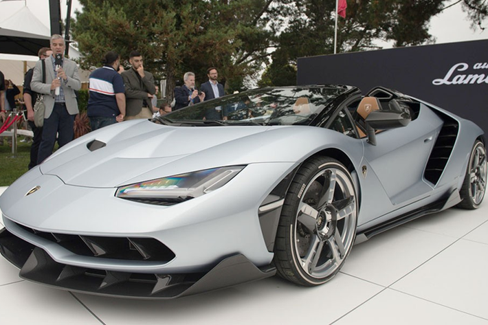 Giá cả dường như đã hạ nhiệt kể từ đó và vào tháng 2 năm nay, RM Sotheby đã bán một chiếc Coupe có số km thấp với giá 2,14 triệu đô la tại Dubai.