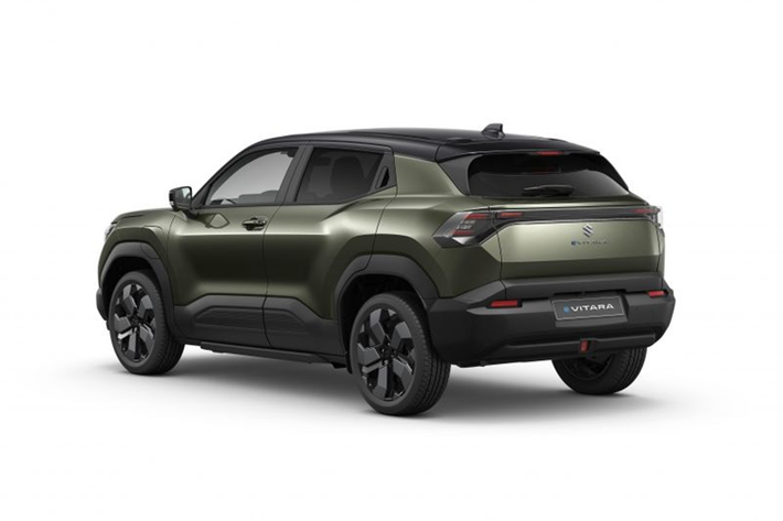 Pin của mẫu xe điện này là loại lithium-sắt-photphat (LFP) do BYD sản xuất. Phiên bản e-AllGrip AWD sẽ có thêm chế độ Trail, đóng vai trò như khóa vi sai hạn chế trượt. Cuối cùng là những trang bị an toàn như 6 túi khí, hệ thống hỗ trợ xuống dốc, hệ thống kiểm soát hành trình thích ứng và hỗ trợ giữ làn đường.