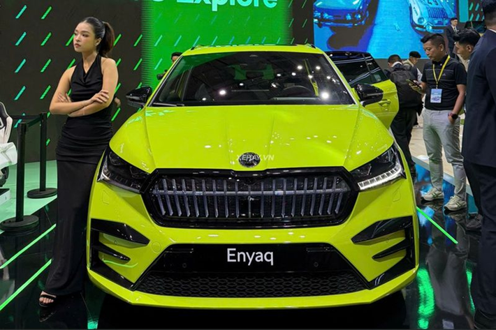 Tại VMS 2024, thương hiệu ôtô tới tới CH Séc Skoda đã mang tới trưng bày và giới thiệu khá nhiều mẫu xe đáng chú ý và một trong số đó là mẫu CUV thuần điện mang tên Skoda Enyaq iV 2025 mới.