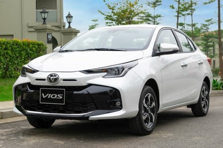 Toyota Vios: 8.812 xe Doanh số 9 tháng đầu năm 2024 của Vios đạt 8.812 xe, tăng 17,8% so với cùng kỳ năm 2023 đã giúp Vios xếp thứ 5 trong top xe bán chạy. Hiện Toyota Vios đang được bán tại Việt Nam với 3 phiên bản đi cùng giá bán dao động từ 458 - 545 triệu đồng.