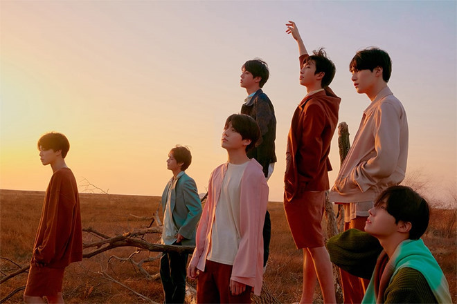 Còn trên thị trường âm nhạc thế giới năm 2018, BTS của Hàn Quốc chứng tỏ đẳng cấp nhóm nhạc hàng đầu khi sở hữu một chuỗi các kỷ lục.