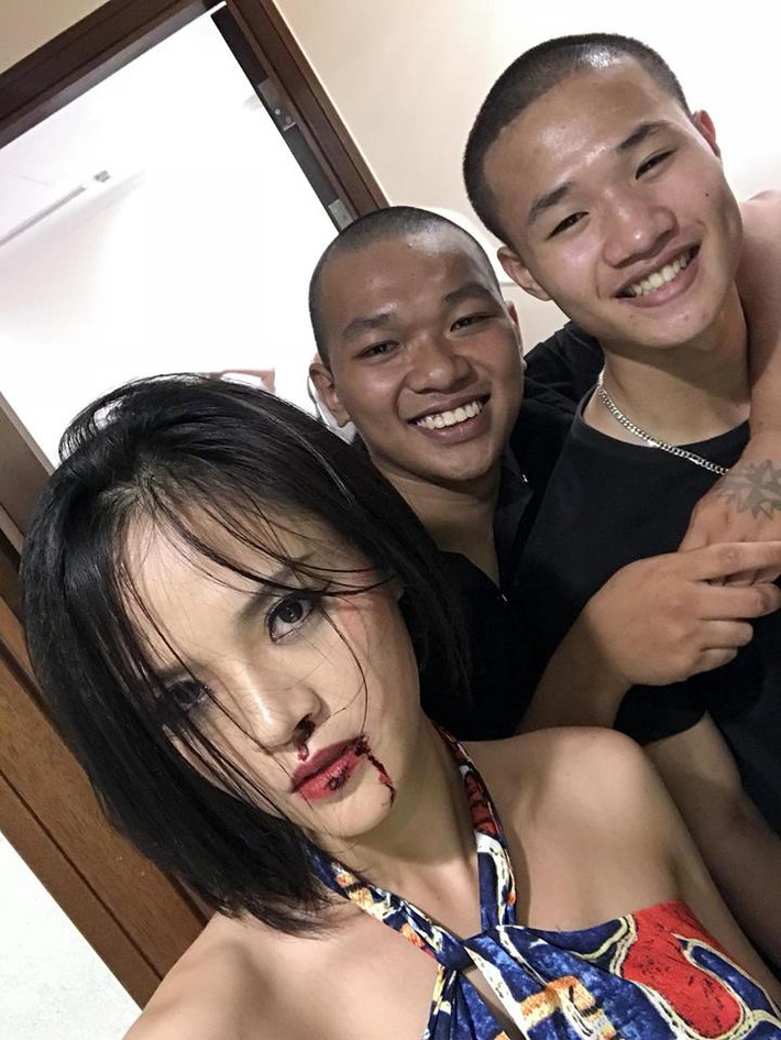 Đang ghét cay ghét đắng My sói là thế, nhiều khán giả lại được phen hả hê khi một số trích đoạn của phần cuối "Quỳnh búp bê" được tung lên mạng cho thấy, cuối cùng tú bà My sói cũng bị một băng nhóm xã hội đen xử lý.