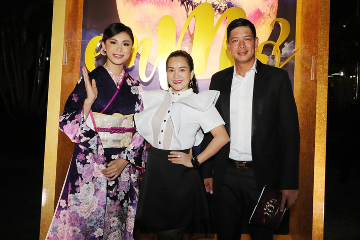 Góp mặt tại thảm đỏ chương trình còn có những nghệ sĩ tên tuổi được yêu thích hiện nay như: Hoa hậu Hoàn Vũ Riyo Mori, vợ chồng diễn viên Bình Minh – Anh Thơ, người đẹp – diễn viên Vũ Ngọc Anh, diễn viên múa Linh Nga, ca sĩ Bằng Kiều, Quang Dũng, Hà Anh Tuấn, Bùi Anh Tuấn...