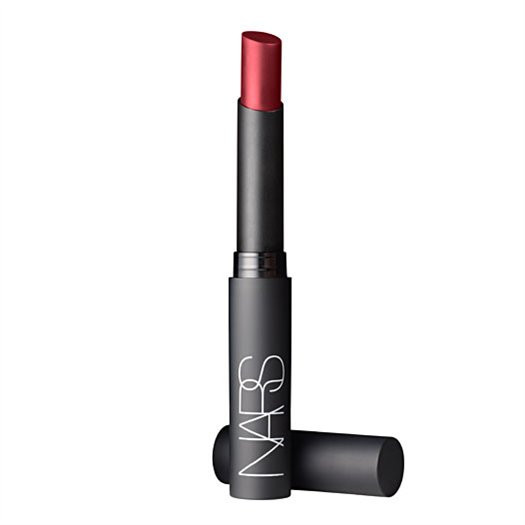NARS Vesuvio - màu đỏ rượu, chất son lì cũng là lựa chọn không thể thuyết phục hơn cho các chị em trong dịp Tết. Thỏi son nhẹ nhàng, dễ mang theo bên người với chất lượng son của NARS là những ưu điểm khiến sản phẩm này tạo độ hot hiện nay. Bạn có thể tìm mua sản phẩm này với giá 700.000 - 800.000 đồng.