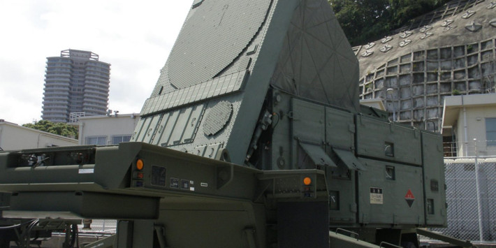 Patriot sử dụng hệ thống radar AN/MPQ-53/65. Đây là radar mạng pha quét điện tử thụ động. Loại radar này cho phép phát hiện, xác định, bám dẫn tên lửa tiêu diệt mục tiêu; điều khiển bằng điện tử quét từng phần của bầu trời sau vài micro giây và rất khó bị gây nhiễu…