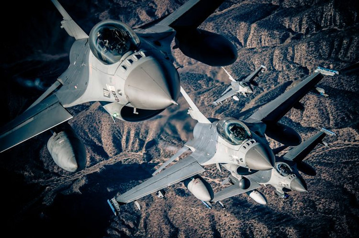 Một hệ thống tác chiến điện tử mới do tập đoàn Northrop Grumman sản xuất cho máy bay chiến đấu F-16 đã vượt qua thử nghiệm mô phỏng, trong trình giả lập của không quân Mỹ.