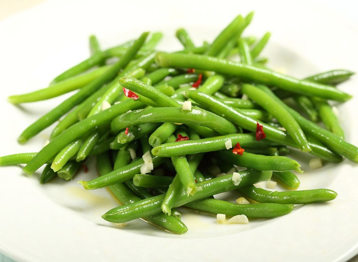 Quả đậu khi được nấu chín sẽ có nhiều lợi ích trong việc hạ cholesterol hơn so với ăn sống.