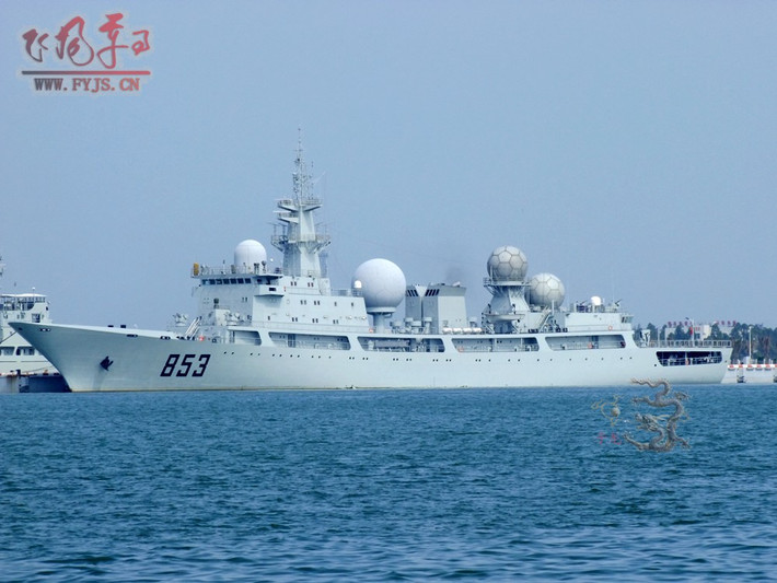 Có thể thấy hiện nay, Trung Quốc đã sở hữu một lớp tàu trinh sát/do thám vô cùng hiện đại và nguy hiểm, với số lượng lớn và tầm bao quát rất rộng trên biển. Đây chính là những con át chủ bài trong công cuộc tác chiến điện tử của hải quân Trung Quốc trên chiến trường cũng như phát hiện sớm các cuộc tập kích tên lửa hành trình vô cùng hiệu quả. Ảnh: Một chiếc Type 815G số hiệu 853
