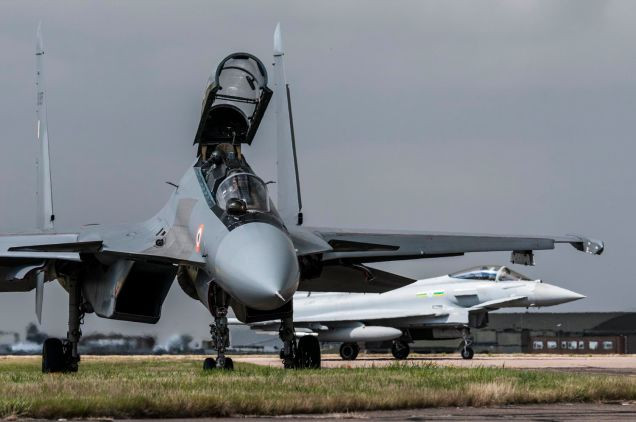 Trong tình huống cận chiến giữa một chiếc chiến đấu cơ Su-30MKI và một chiếc Typhoon, Không quân Ấn Độ đã giành điểm tuyệt đối 12-0.