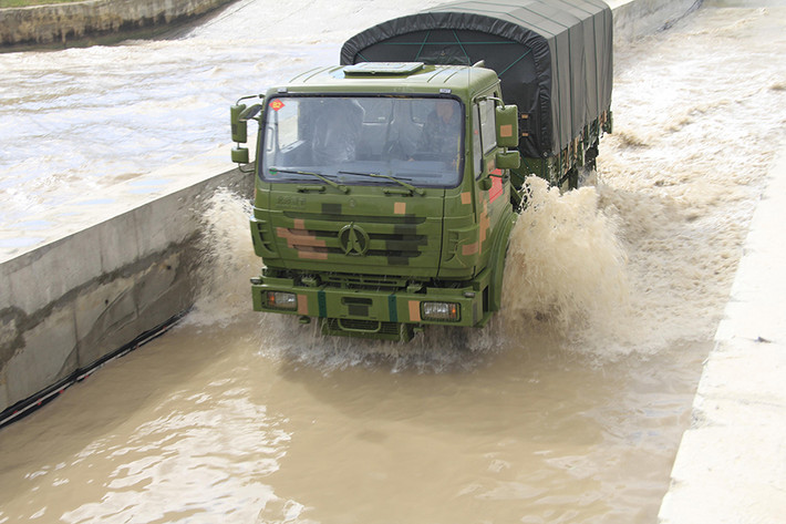 SX2150 có khả năng đạt tốc độ tối đa 70 km/h. Theo Sina, trước khi chính thức tham gia cuộc thi quân sự ở Nga, các xe tải SX2150 chỉ có 1 tuần làm quen địa hình tại đây. Rất có thể vì thế mà đội quân cơ giới của Trung Quốc sẽ thất thế trước các đối thủ nặng ký như Nga.