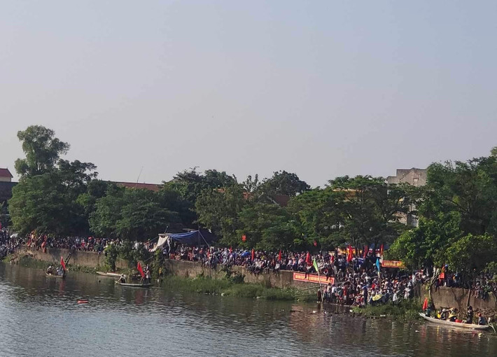 Anh Lê Quang Hiếu, một người dân sinh sống trên địa bàn cho biết “cứ đến dịp 2/9 dù công việc cố bận rộn tới đâu, anh và gia đình đều cố gắng sắp xếp để đến chung vui, cổ vũ cho lễ hội” và đây cũng là tinh thần chung của người dân Lệ Thuỷ nói riêng và Quảng Bình nói chung.