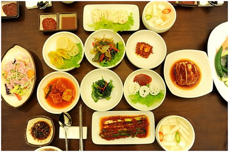 Đặc biệt, người xơ gan nên ăn bữa phụ lúc 9-10 giờ tối để tránh hạ đường huyết ban đêm. Ảnh: nguoidep24h.