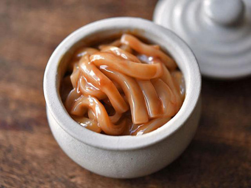 Thực vậy, Shiokara được chứng minh chứa rất ít calories và chất béo. Nó mang đến nhiều lợi ích sức khỏe như giảm nguy cơ đau tim, đột quỵ, béo phì và huyết áp cao.