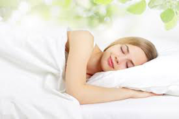 Có thể nói, cả y học cổ truyền Trung Quốc và y học hiện đại đều rất coi trọng giấc ngủ. Trong số đó, gan là bộ phận có nhu cầu về giấc ngủ lớn nhất. Duy trì thói quen ngủ không tốt được ví như “dồn rác” vào gan, “ngược đãi” gan. (Ảnh minh họa)