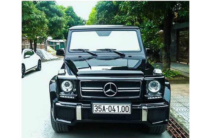 5. Mercedes G63 AMG: Tại Việt Nam, Mercedes G63 AMG được phân phối chính hãng với giá hơn 7,7 tỷ đồng. Hiện tại, mới chỉ có khoảng ...