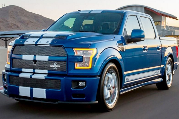 Shelby F-150 Super Snake Có lưới tản nhiệt khổng lồ và một dáng đi thấp, siêu bán tải F-150 Super Snake là một trong những chiếc F-150 độ hậu mãi kinh khủng nhất mà bạn có thể mua. Động cơ siêu nạp V8 bên dưới nắp capô sản sinh 750 mã lực, và nó thậm chí còn có hẳn 3 năm bảo hành.