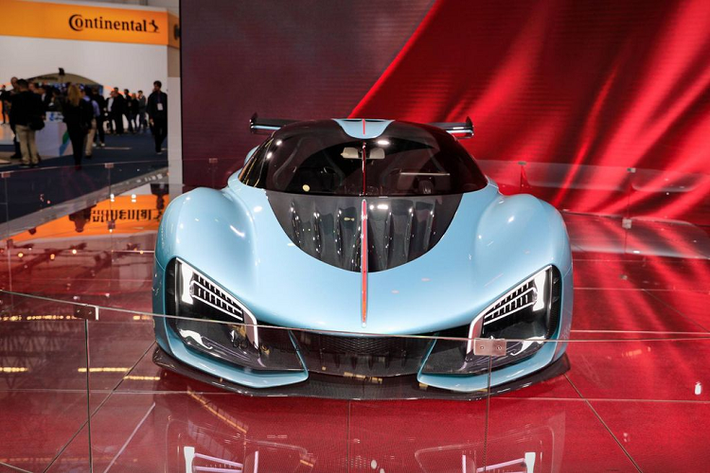 Theo Chủ tịch tập đoàn FAW, ông Xu Liuping, Hongqi S9 Concept sẽ được trang bị hệ thống năng lượng hybrid V8T. Xe sử dụng hệ truyền động kết hợp giữa động cơ xăng V8 tăng áp và 1 vài mô tơ điện bổ sung.