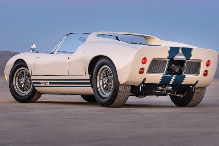 Trong thời gian ở Mỹ, Siêu xe Ford GT40 Roadster chủ yếu được sử dụng cho mục đích thương mại, đây cũng là chiếc Ford GT40 duy nhất mà Henry Ford II (chủ tịch tập đoàn Ford) từng chạy thử.