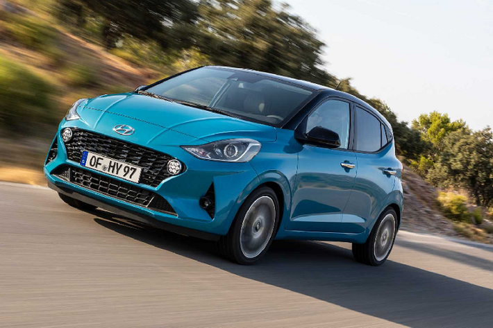 Ở thế hệ mới, Hyundai i10 2020 mới đã nâng cấp toàn diện về cả ngoại hình lẫn kích thước. Các kỹ sư của Hyundai đã hạ nóc xe xuống khoảng 20 mm, nâng chiều rộng thân xe thêm 20 mm. Điều này làm thay đổi dáng xe vốn có và khiến i10 trở nên năng động, thể thao hơn.