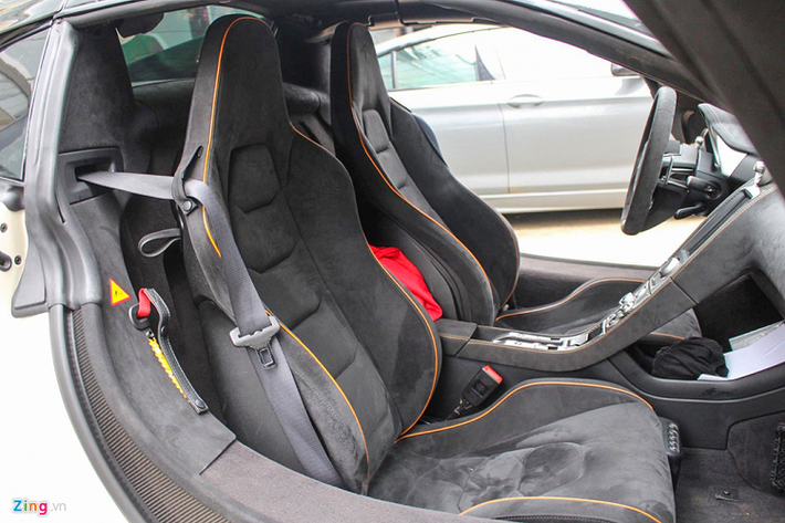 McLaren 650S ra mắt lần đầu vào năm 2013 tại Geneva Motor Show, thay thế cho McLaren MP4-12C. Đến năm 2017, 650S bị khai tử, nhường chỗ cho 720S - mẫu xe đang gây bão tại Việt Nam.