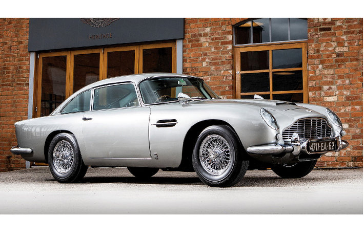 Theo ước tính ban đầu, chiếc xe chỉ có giá 4 - 6 triệu USD nhưng giá cuối của chiếc xe Aston Martin DB5 nguyên bản là gần 6,4 triệu USD, vượt xa 1 chiếc khác được đấu giá vào năm 2010 với giá chỉ 4,2 triệu USD và đây là chiếc xe 007 đắt nhất từng được bán.