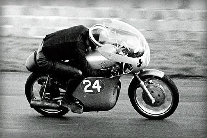 Ducati 250 Twin là mẫu xe được chế tạo dành cho Mike Hailwood, tay đua trẻ người Anh có cha là Stan Hailwood, một tay đua tài năng và cũng là một tỉ phú. Stan Hailwood đã kết nối với Ducati để Mike trở thành tay đua của hãng. Ducati đã chế tạo cho Mike một chiếc xe 250 phân khối, 2 xy-lanh, công suất 37 mã lực và cùng với chiếc xe này, Mike Hailwood đã trở thành một trong những tay đua vĩ đại nhất mọi thời đại.