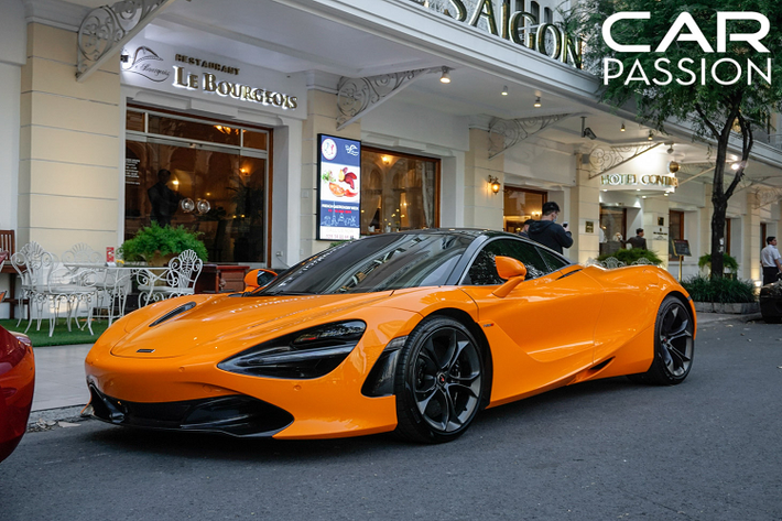 Khối động cơ mà McLaren 720S sử dụng có tên M840T là động cơ V8 tăng áp kép, có dung tích 4.0L, có khả năng sản sinh lượng công suất tối đa 710 mã lực nhờ đạt mô men xoắn cực đại 770 Nm.