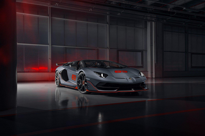 Tại triển lãm Monterey Car Week sắp tới, hãng siêu xe Lamborghini sẽ cho ra mắt chiếc Aventador SVJ 63 Roadster hoàn toàn mới, tiếp nối phiên bản coupe đã ra mắt vào năm ngoái.
