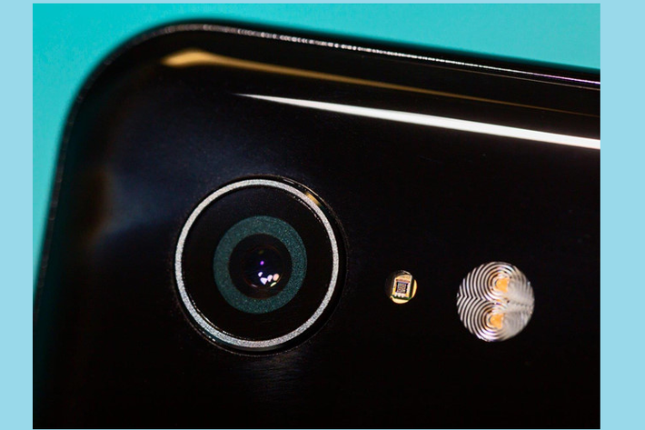 Ảnh trên Android 10 đã có thể được lưu ở định dạng HEIF. Định dạng HEIF cho hình ảnh có kích thước tập tin nhỏ hơn và chất lượng hình ảnh cao hơn tiêu chuẩn JPEG cũ.