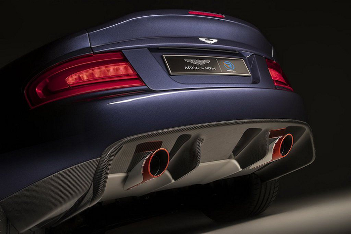 Dù có kiểu dáng tổng thể của thế hệ Vanquish đầu tiên, nhưng Vanquish 25 đã được Callum cải tiến và nâng cấp tới hơn 100 chi tiết khác nhau. Trong đó, ngoại thất của chiếc xe nay đã có bodykit bằng sợi carbon ở cả trước và sau được cải thiện tính khí động học, cũng như đèn pha và đèn hậu LED cường độ sáng cao mới. Chỉ riêng những chi tiết này đã khiến cho Vanquish 25 có được ngoại hình thể thao, hiện đại và hiệu quả hơn về mặt hiệu năng vận hành.