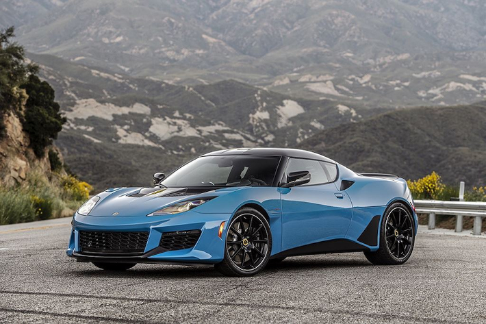 Hiện tại, Mẫu xe Lotus Evora GT mới được coi là chiếc Lotus nhanh nhất, mạnh mẽ nhất. Để có thể làm được điều này, đầu tiên Lotus đã thay đổi các đặc tính khí động học của Evora GT. Chiếc xe đã có cản trước với các cánh gió mới, vây gió trên dè trước, hốc hút khí trên các dè sau và cánh khuếch tán dưới cản hậu.