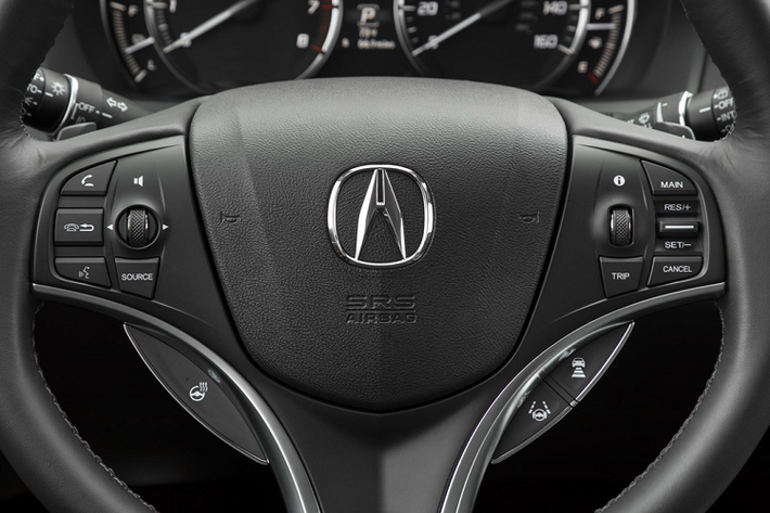 Ngoại thất Acura MDX Sport Hybrid 2020 có 8 màu sơn tùy chọn, gồm Gunmetal Metallic, White Diamond Pearl, Modern Steel Metallic, Lunar Silver Metallic, Fathom Blue Pearl, Majestic Black Pearl, Performance Red Pearl và Canyon Bronze Metallic. Ba màu cuối cùng là sơn cao cấp.