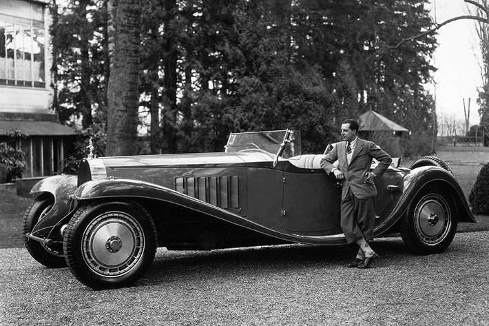 Ettore Bugatti, sinh ngày 15/9/1881 tại Milan, Italy là cha đẻ của hãng siêu xe Bugatti. Ông bắt đầu chế tạo những chiếc xe 3 bánh gắn động cơ từ năm 17 tuổi và chính thức tham dự một giải đua xe vào những năm cuối thế kỷ 18 với chiếc xe đầu tiên của mình.