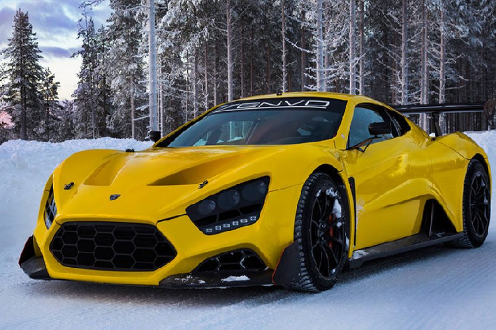 Zenvo TS1-GT là siêu xe được sản xuất nhân kỷ niệm sinh nhật 10 năm của hãng xe thể thao quy mô nhỏ Zenvo, có trụ sở tại Đan Mạch. Zenvo TS1-GT trang bị động cơ V8 5.8 lít mạnh mẽ với hệ thống siêu nạp đôi cho phép xe đạt công suất kinh ngạc 1.100 Nm tại vòng tua máy không đổi. Khi được chạy trên đường đua TS1 GT có thể tăng tốc từ 0 – 100 km/h chỉ trong 2,8 giây trước khi đạt tốc độ tối đa giới hạn điện tử 375 km/h.