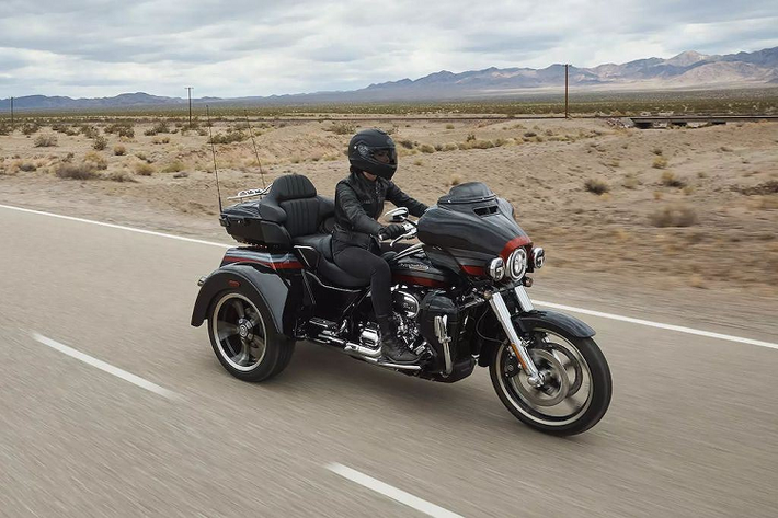 Giống như mọi chiếc CVO khác, chiếc Harley-Davidson Tri Glide CVO 3 bánh cũng được trang bị gói các công nghệ an toàn Reflex Defensive Rider Systems (RDRS).