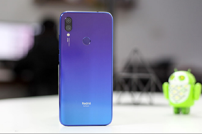 Xiaomi Redmi Note 7 (giá 5 triệu đồng) là mẫu smartphone đầu tiên mang thương hiệu Redmi sau khi được tách khỏi Xiaomi. Model này là một trong những smartphone có cấu hình tốt trong phân khúc.