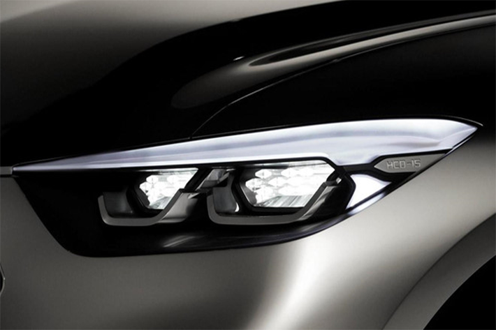 Năm 2016, hãng xe ôtô Hyundai từng duyệt kế hoạch sản xuất Santa Cruz vào đầu năm 2018. Kế hoạch này sau đó bị hoãn rồi được khơi lại vào năm 2017 khi hãng xe Hàn Quốc thay đổi ý định và bật đèn xanh cho dự án.