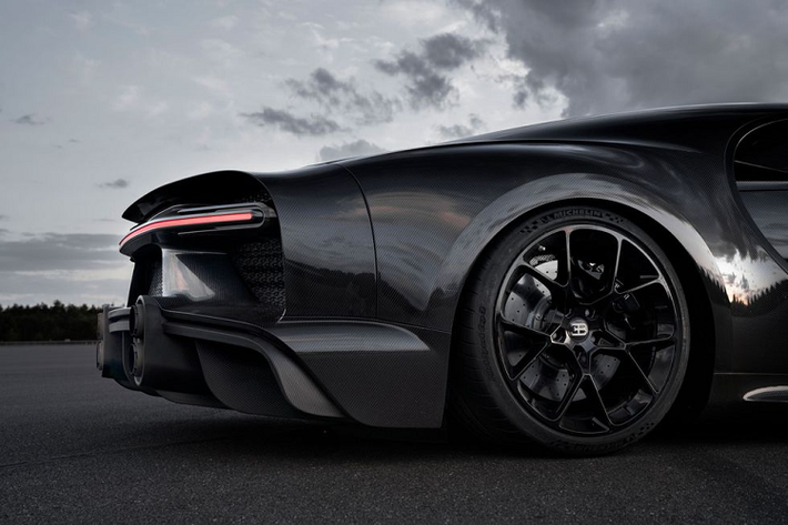 Phát biểu về kỷ lục này, CEO của Bugatti, ông Stephan Winkelmann cho biết: “Đó là một kỷ lục tuyệt vời!